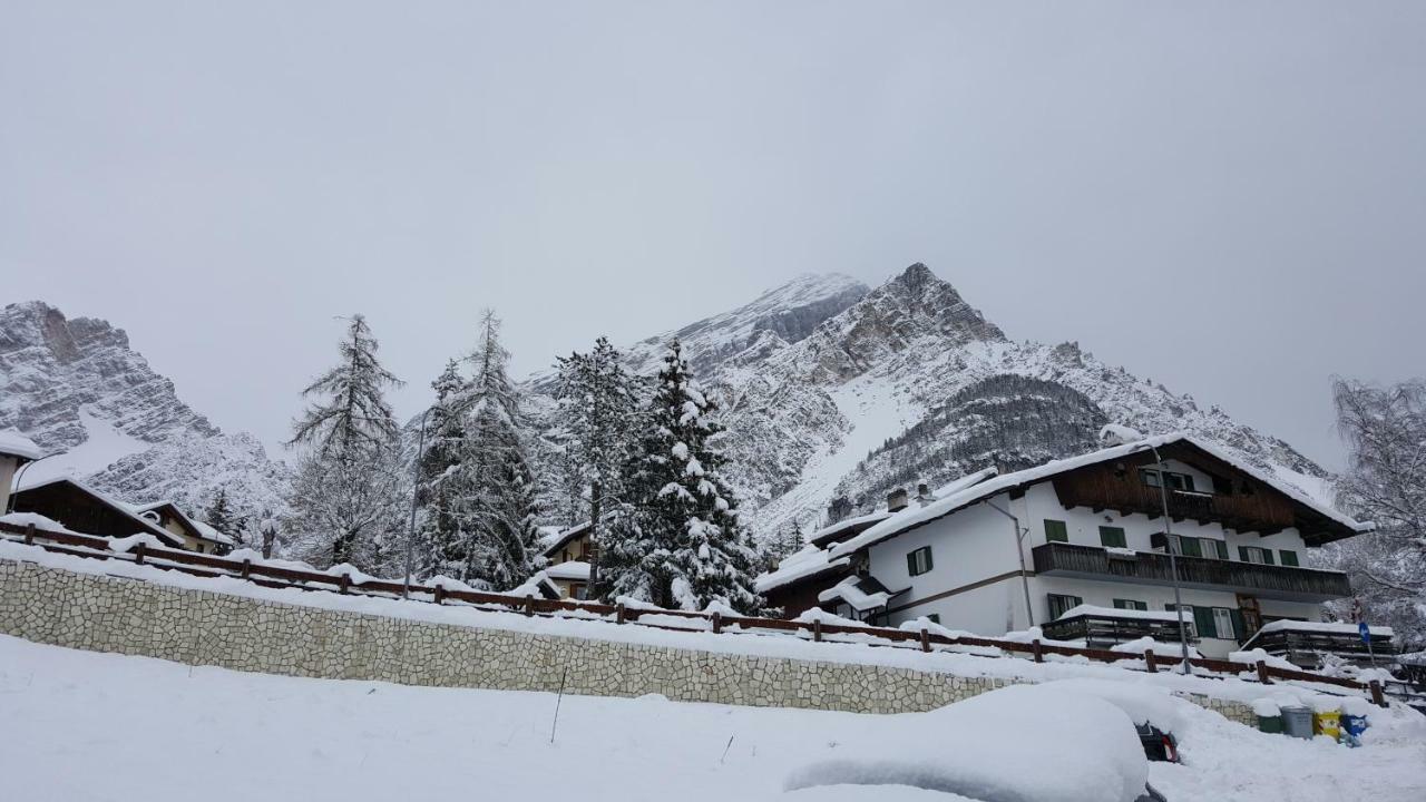 Grazioso Appartamento In Casa Di Montagna A 圣维托-迪卡多雷 外观 照片