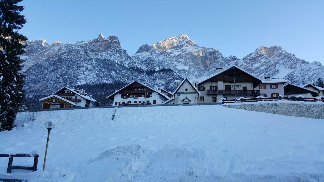 Grazioso Appartamento In Casa Di Montagna A 圣维托-迪卡多雷 外观 照片